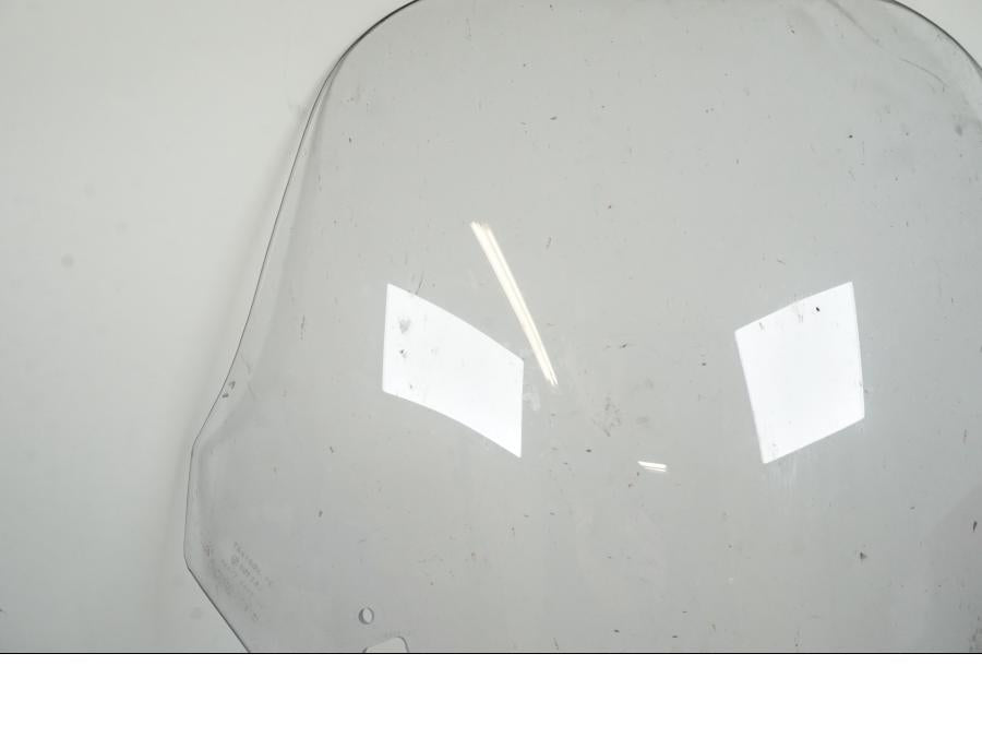 Vänster sida på Vindruta från en Yamaha FJR 1300 -2018 motorcykel.