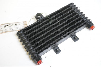 Höger sida på Oljekyl från en Triumph Daytona T 595 -1998 motorcykel.