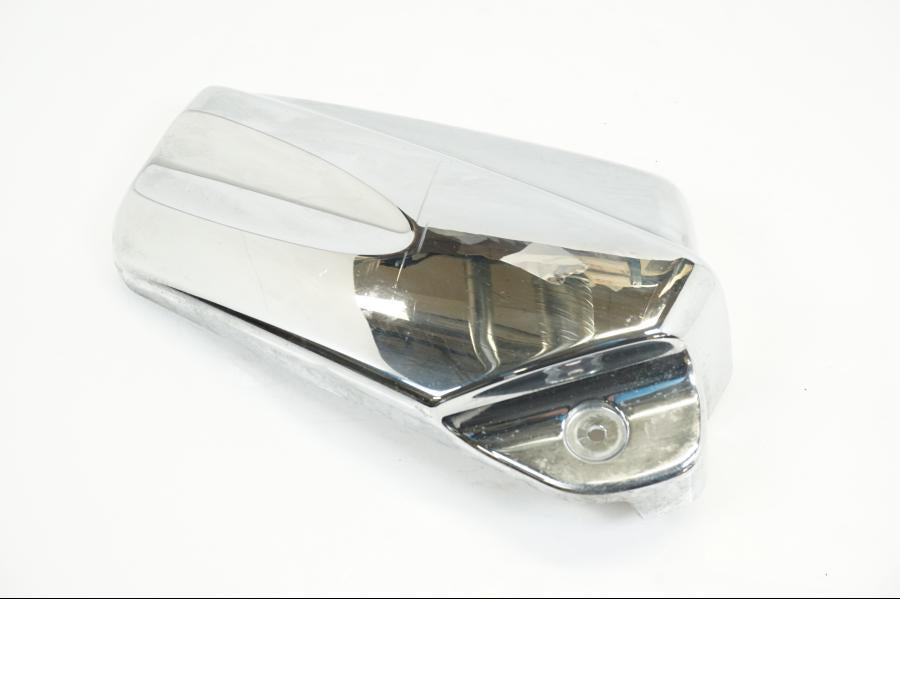 Framsidan på Sidopanel från en Yamaha XVS 1100 -2001 motorcykel.