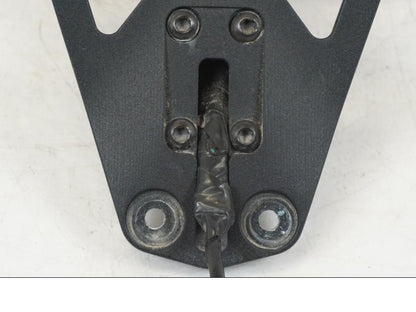 Extrabild4 på Skylthållare från en Triumph Speed Triple -2021 motorcykel.