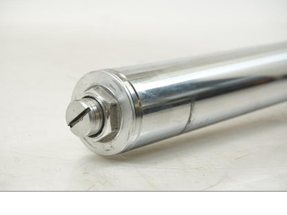 Snett nerifrån på Gaffelben från en Honda VFR 800 -2003 motorcykel.