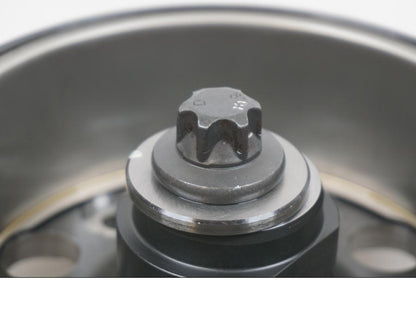 Snett uppifrån på Motordelar från en BMW F 850 GS -2019 motorcykel.