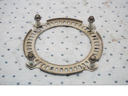 Baksidan på ABS krans från en MV Agusta F3 675 -2014 motorcykel.