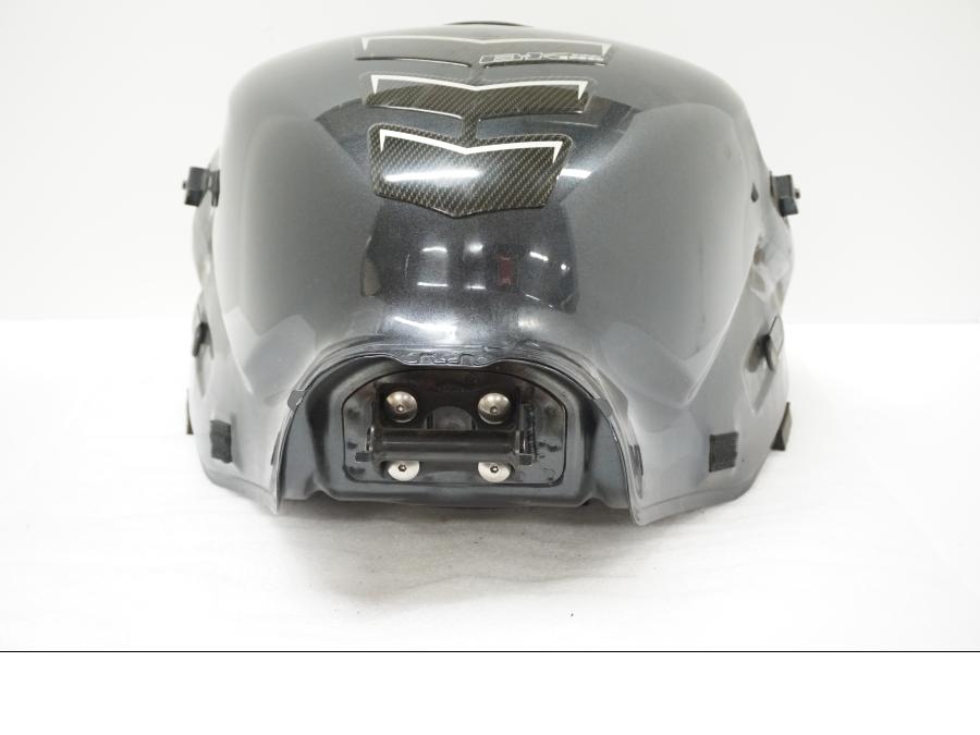 Baksidan på Bensintank från en Suzuki GSX 1300 BK -2008 motorcykel.