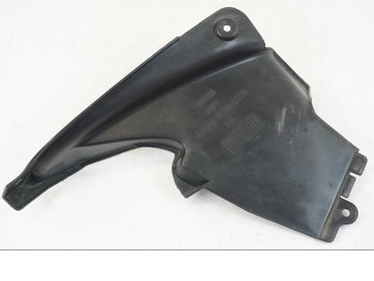 Vänster sida på Innerpanel från en Honda VFR 800 -2003 motorcykel.