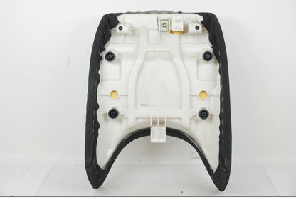 Snett uppifrån på Sadel från en Yamaha FJR 1300 -2013 motorcykel.