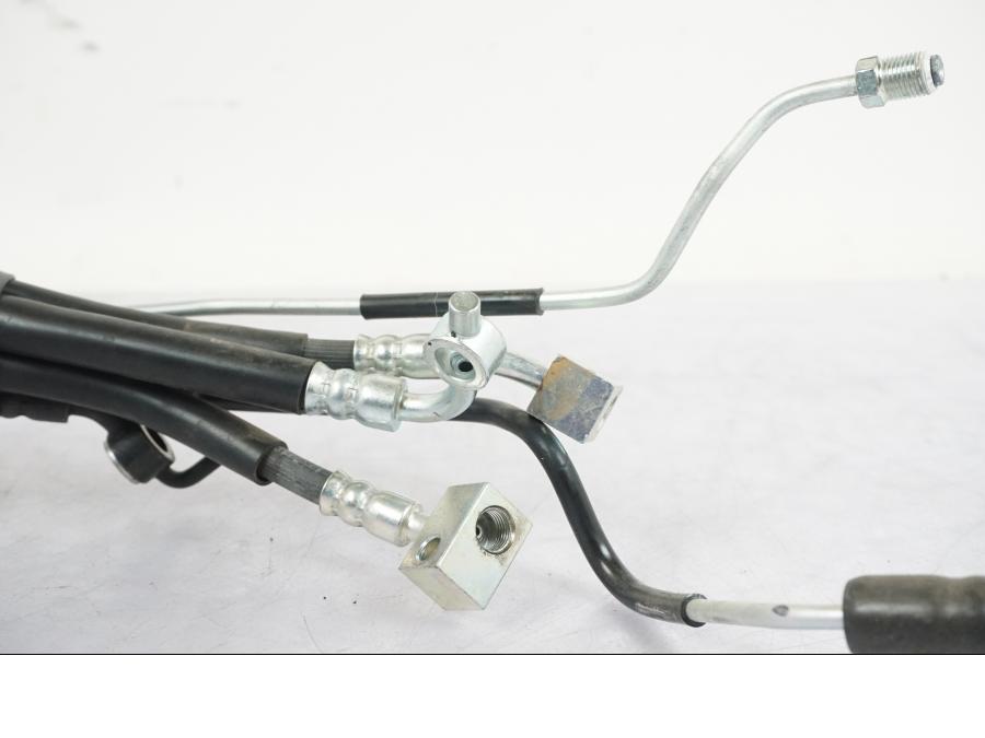 Extrabild5 på Bromsledning från en Kawasaki Z 900 -2019 motorcykel.