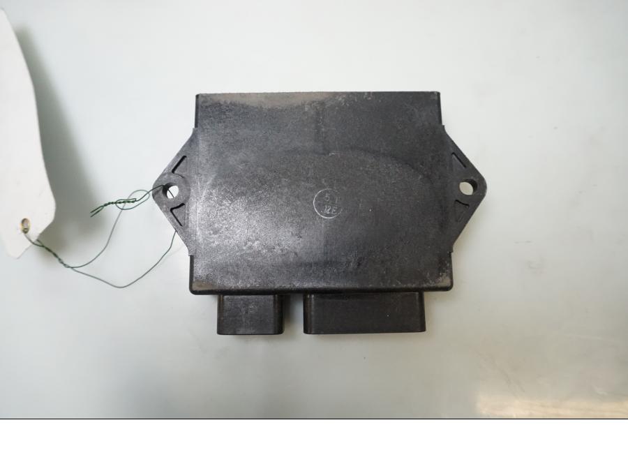 Baksidan på CDI / ECU från en Kawasaki ZX-9R -1998 motorcykel.