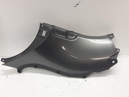 Framsidan på Sidopanel från en BMW K 1200 LT -2006 motorcykel.