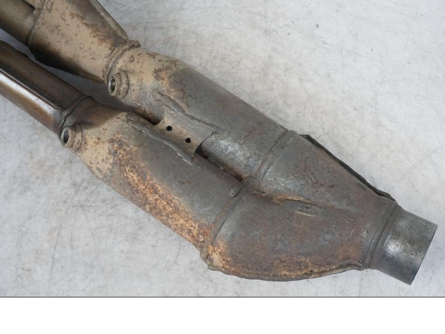 Baksidan på Grenrör från en Kawasaki ZX-10R -2008 motorcykel.