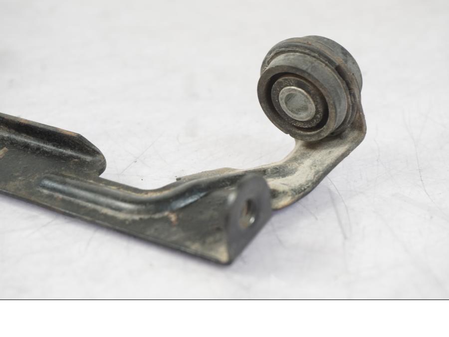 Höger sida på Baklampfäste från en BMW R 1200 GS -2005 motorcykel.