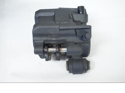 Höger sida på Bromsok från en Kawasaki Z 800 -2013 motorcykel.