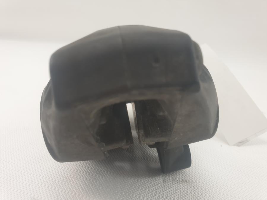 Snett uppifrån på Bromsok från en BMW R 1200 GS -2006 motorcykel.