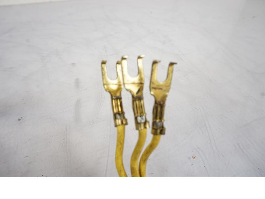 Höger sida på Generator från en Honda VFR 1200 -2010 motorcykel.