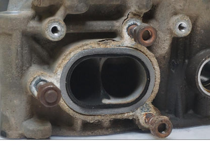 Extrabild2 på Topplock från en KTM 1190 Adventure -2015 motorcykel.