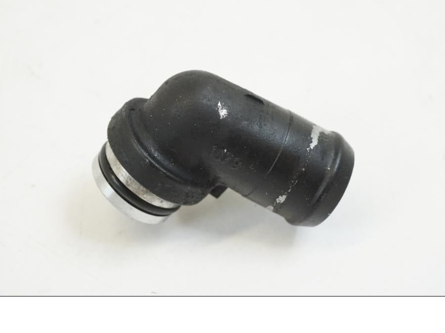 Extrabild1 på Vattenkyl Slang Set från en Kawasaki VN 800 -2000 motorcykel.