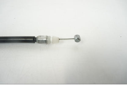 Vänster sida på Sadellåsmekanism från en Yamaha YZF 1000 R1 -2002 motorcykel.