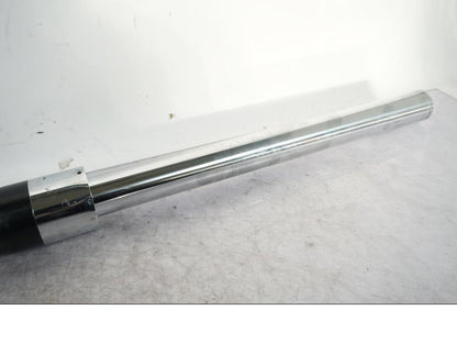 Vänster sida på Gaffelben från en Kawasaki VN 1500 -1996 motorcykel.