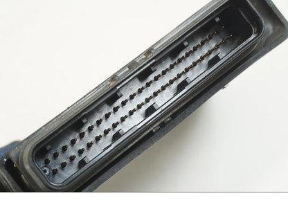 Höger sida på Låssats från en Yamaha YZF 1000 R1 -2004 motorcykel.