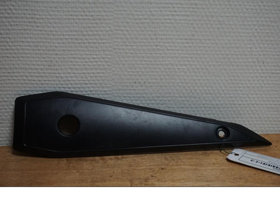 Framsidan på Sidopanel från en Yamaha FZ-1 N -2009 motorcykel.