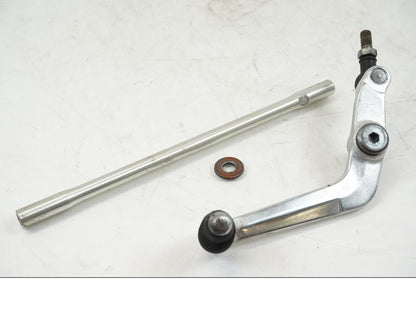 Framsidan på Växelpedal från en Yamaha YZF R6 -1999 motorcykel.