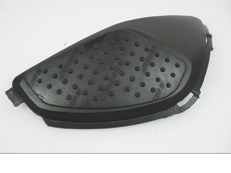 Framsidan på Bensintankskåpa från en Honda CBR 1000 RR -2010 motorcykel.