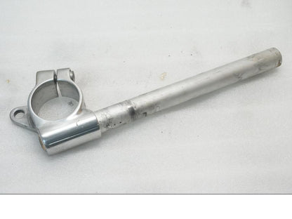 Framsidan på Styre från en Kawasaki ZX-9R -1998 motorcykel.