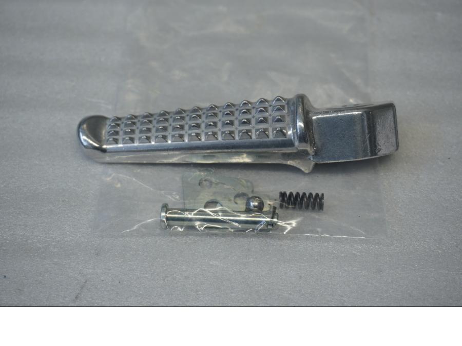 Framsidan på Fotpinne från en Honda CBR 600 -2000 motorcykel.