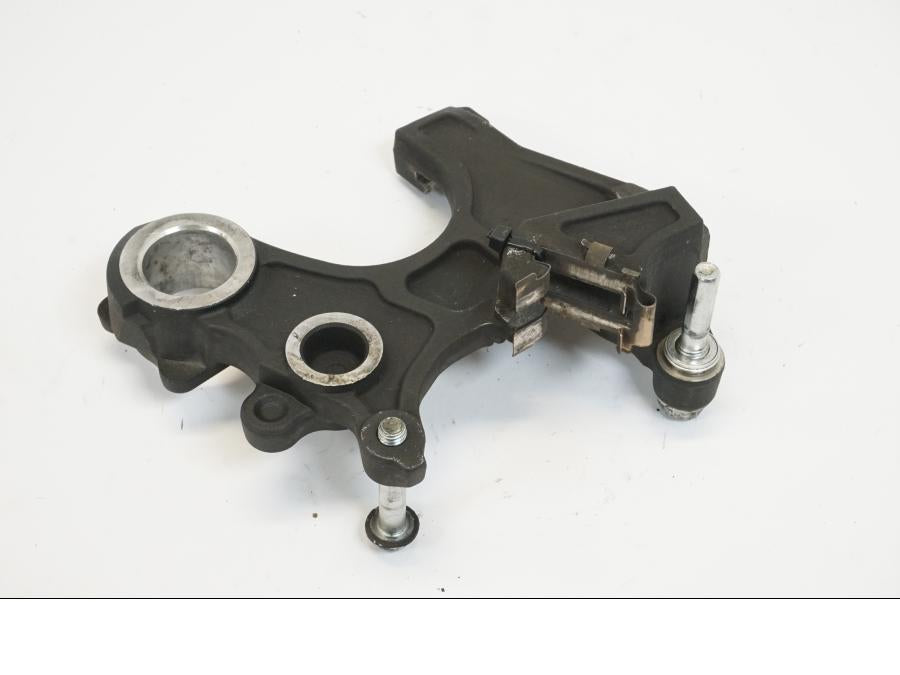 Baksidan på Bromsoksfäste från en Suzuki GSX 1300 R -2008 motorcykel.