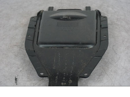 Snett uppifrån på Undertail från en Yamaha MT-09 -2024 motorcykel.