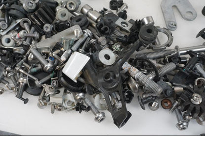 Höger sida på Skruv / Mutter etc från en BMW F 750 GS -2019 motorcykel.