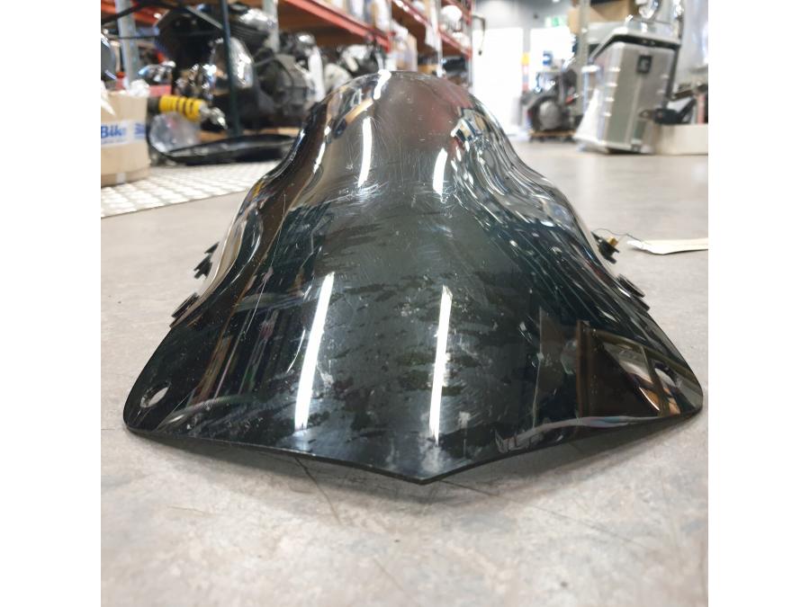 Vänster sida på Vindruta från en BMW S 1000 RR -2011 motorcykel.