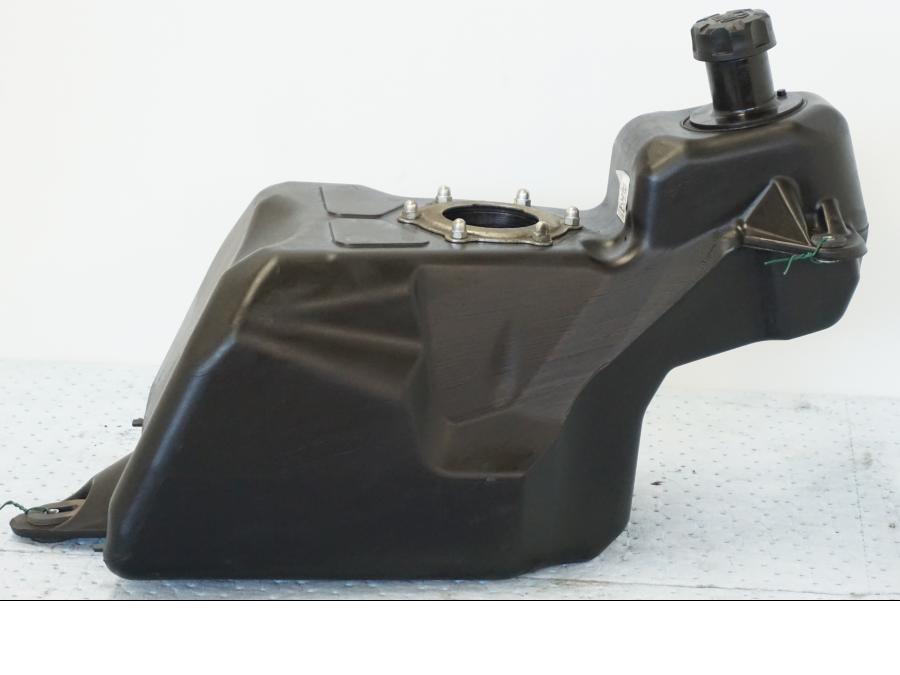 Framsidan på Bensintank från en Yamaha X-Max 250 -2016 scooter.