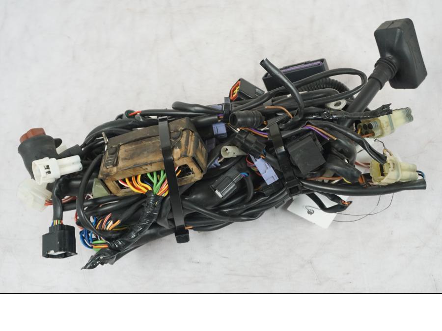 Framsidan på Kabelstam från en KTM 690 SM R -2009 motorcykel.