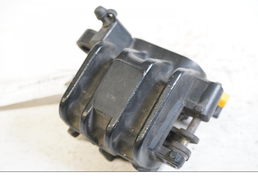 Baksidan på Bromsok från en Honda CBR 1000 F -1989 motorcykel.