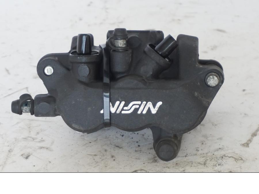 Baksidan på Bromsok från en Honda SH 300 A -2011 scooter.