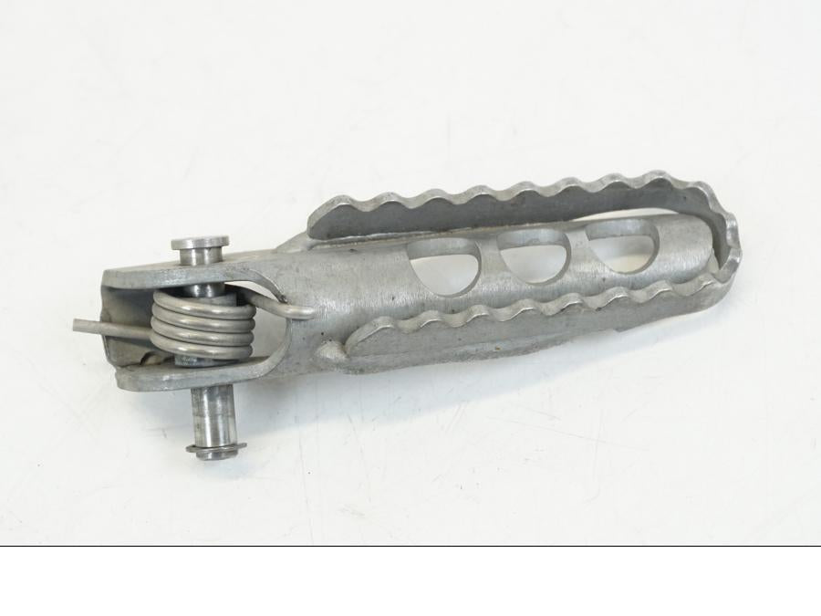 Framsidan på Fotpinne från en BMW R 1250 GS -2019 motorcykel.