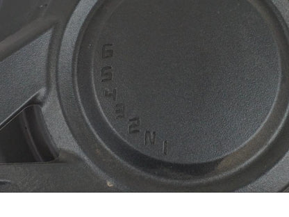 Baksidan på Kedjeskydd från en Kawasaki Z 900 -2019 motorcykel.