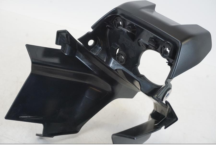 Extrabild2 på Instrumentkåpa från en Yamaha YZF R7 -2022 motorcykel.