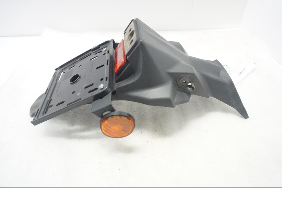 Baksidan på Bakskärm från en Suzuki SV 650 -2016 motorcykel.