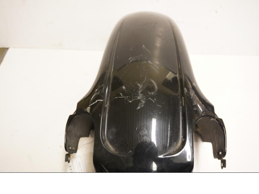 Baksidan på Framskärm från en Honda CBR 1000 F -1993 motorcykel.