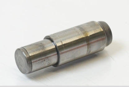 Baksidan på Kamkedjesträckare från en KTM 1190 Adventure -2015 motorcykel.