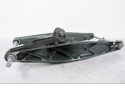 Framsidan på Sving från en KTM 390 Duke -2018 motorcykel.