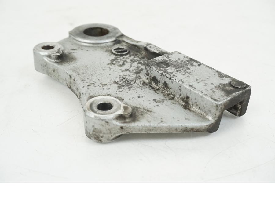 Vänster sida på Bromsoksfäste från en Kawasaki Z 750 -2006 motorcykel.