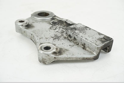 Vänster sida på Bromsoksfäste från en Kawasaki Z 750 -2006 motorcykel.