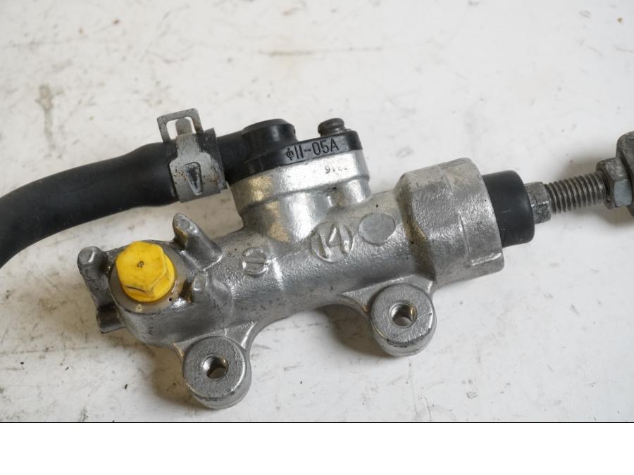Vänster sida på Bromshuvudcylinder från en Suzuki GSX-R 1000 -2007 motorcykel.