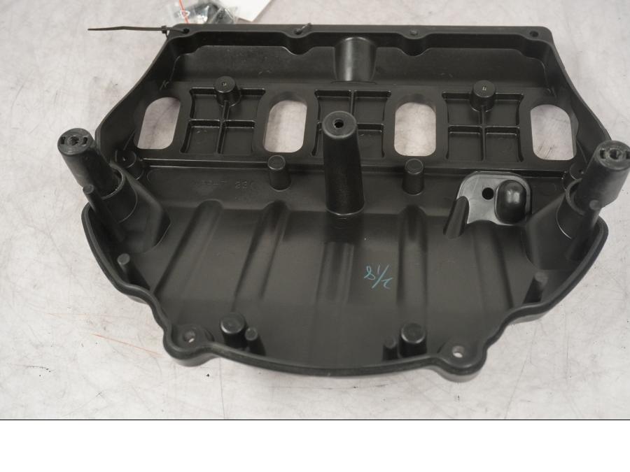 Baksidan på Luftburk från en Kawasaki ZX-10R -2008 motorcykel.