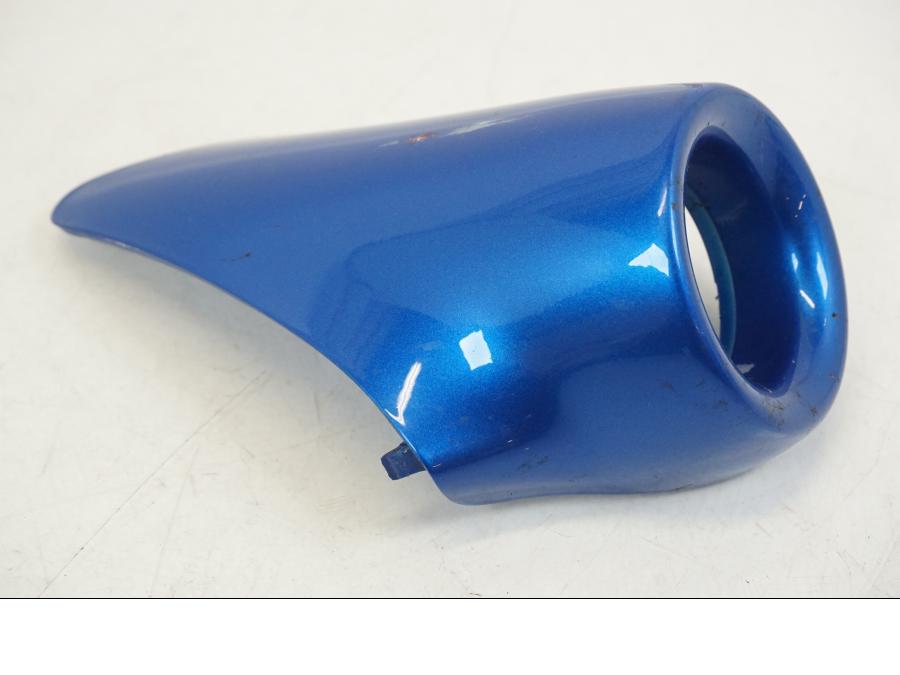 Vänster sida på Luftintag från en Triumph TT 600 -2002 motorcykel.