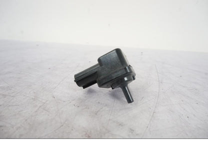 Baksidan på Mapsensor från en Kawasaki VN 1500 -2003 motorcykel.