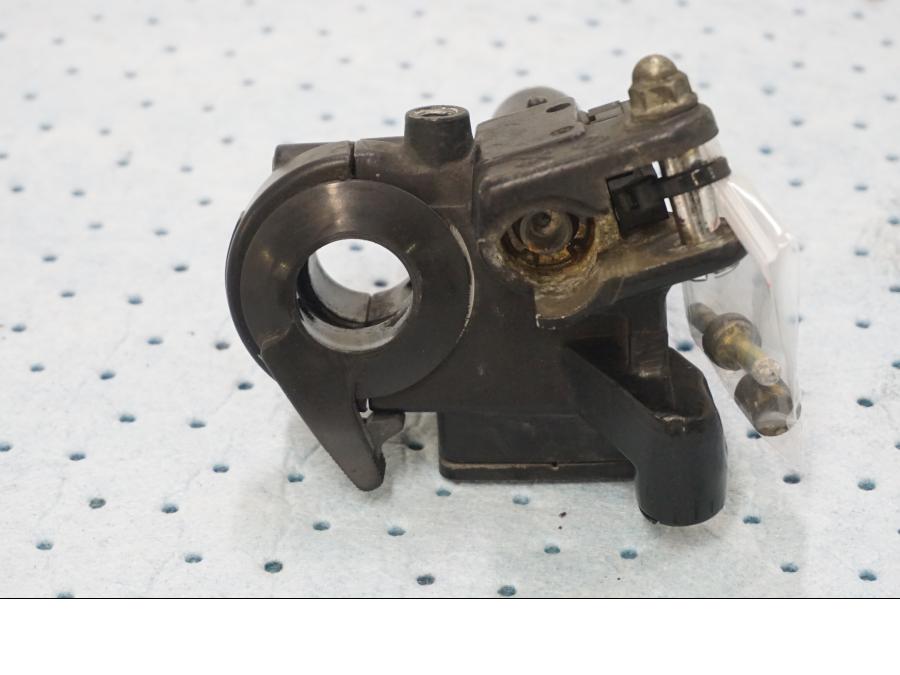 Vänster sida på Kopplingshuvudcylinder från en Honda GL 1200 -1987 motorcykel.